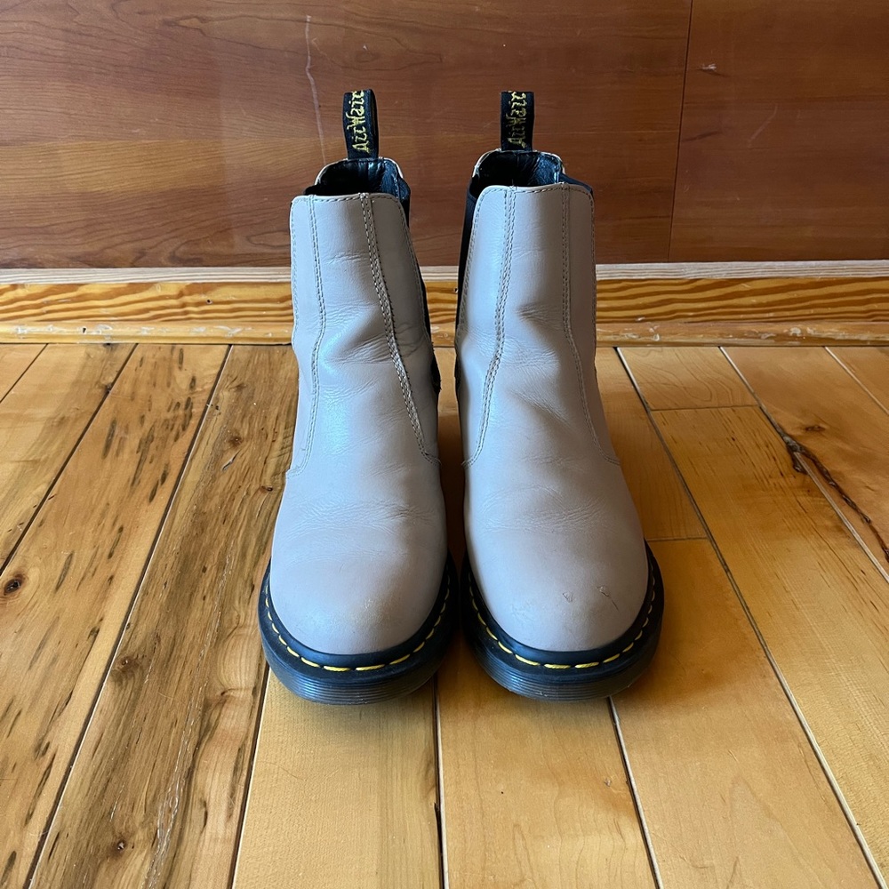 Doc Martens Chelsea Boots